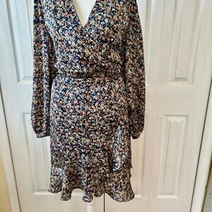 Elegant Floral Long Sleeve Dress